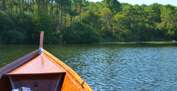 navigation sur le lac de lacanau en france